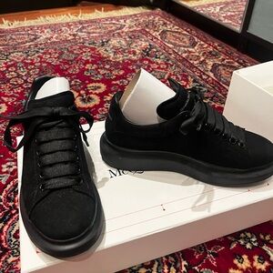 COPY - Alexander McQueen Oversized Sneakers